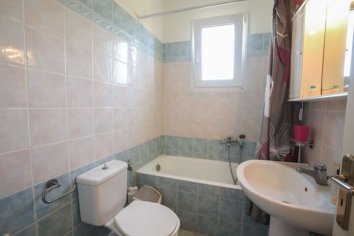 Room 81 of 128