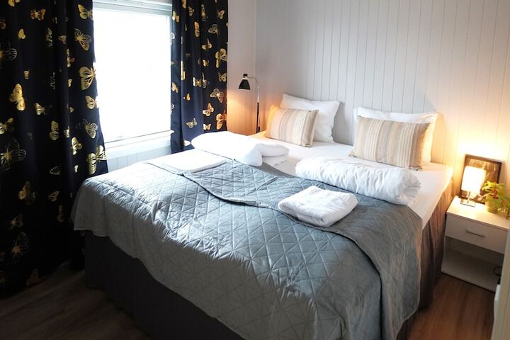 Room 10 of 24