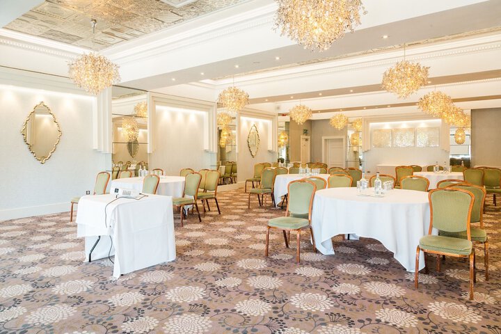 Ballroom/Hall 96 of 119