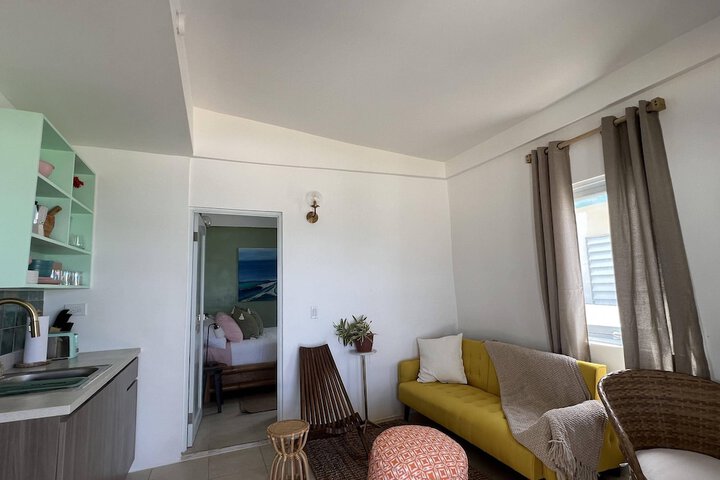 Room 2 of 6