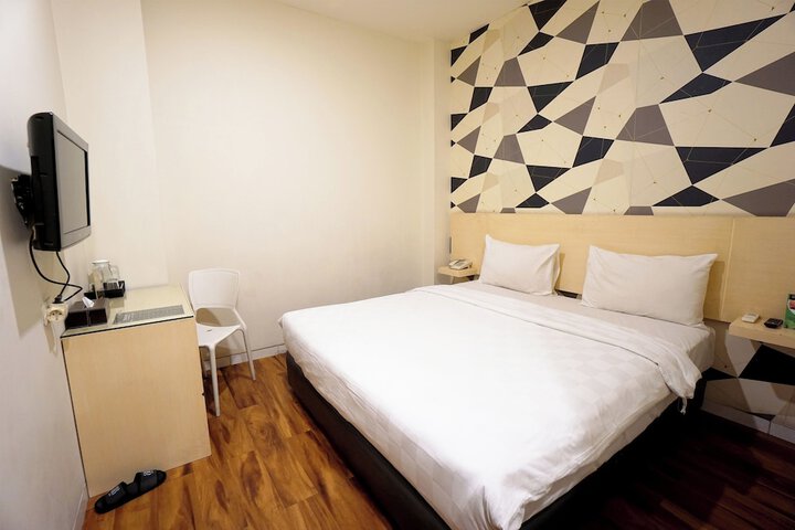 Room 15 of 36