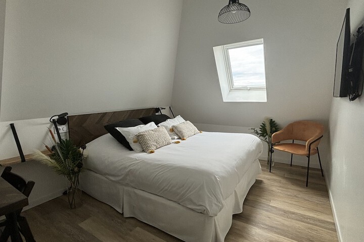 Room 40 of 83