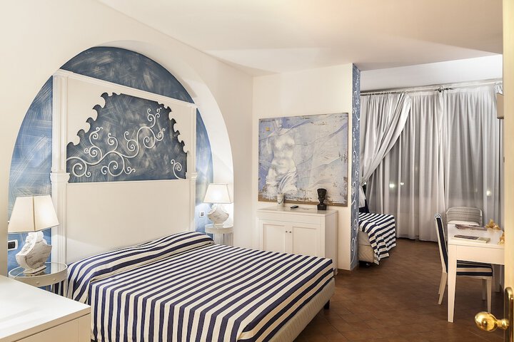 Room 20 of 100