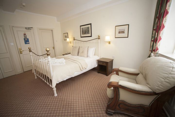 Room 13 of 85