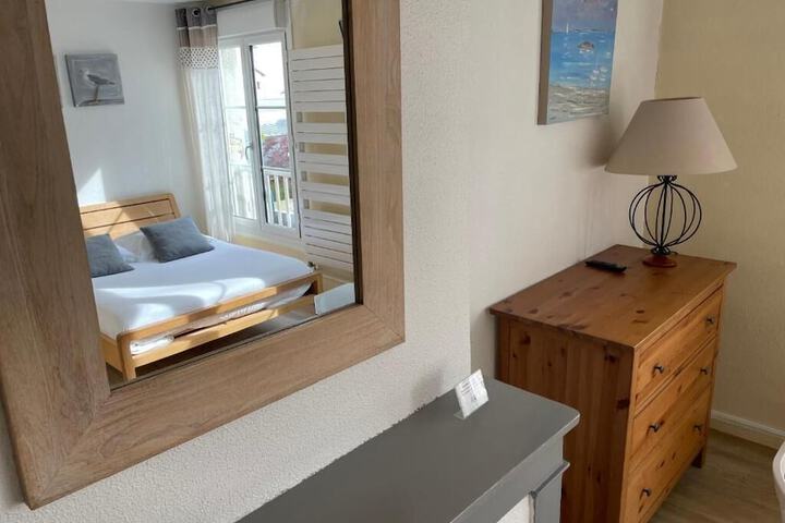 Room 17 of 32