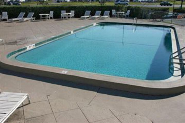 Pool 34 of 38