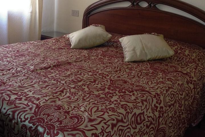 Room 30 of 50