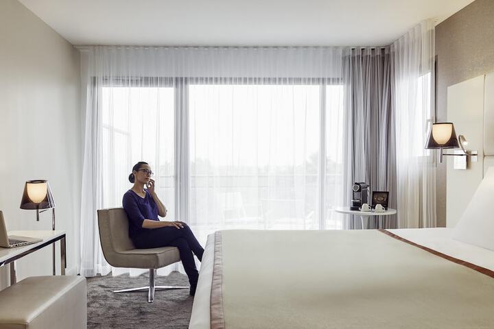 Room 16 of 43