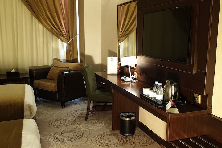 Room 11 of 61