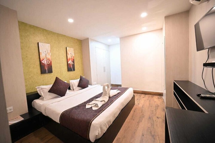 Room 19 of 52
