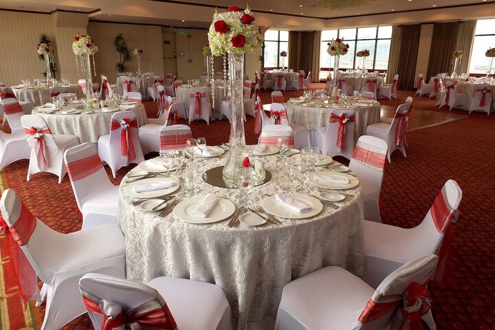 Ballroom/Hall 67 of 92