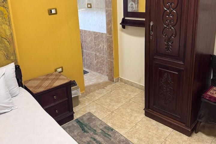 Room 15 of 44