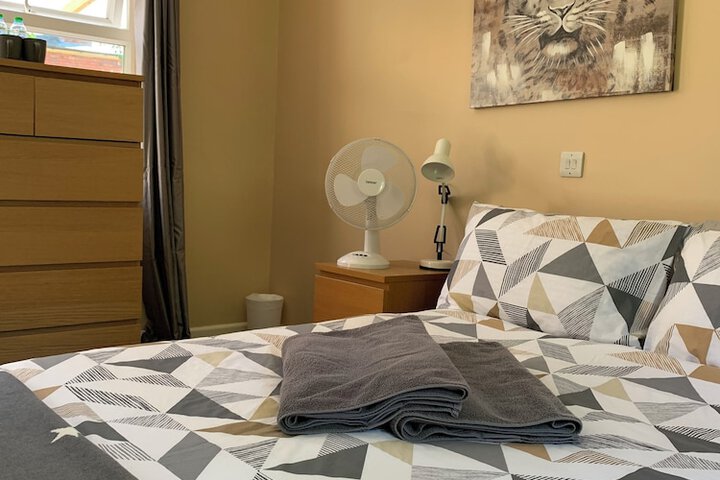 Room 32 of 72