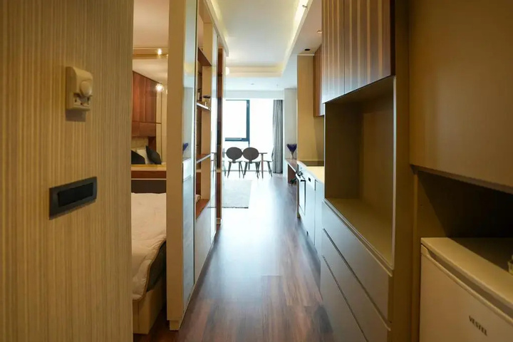 Room 3 of 22