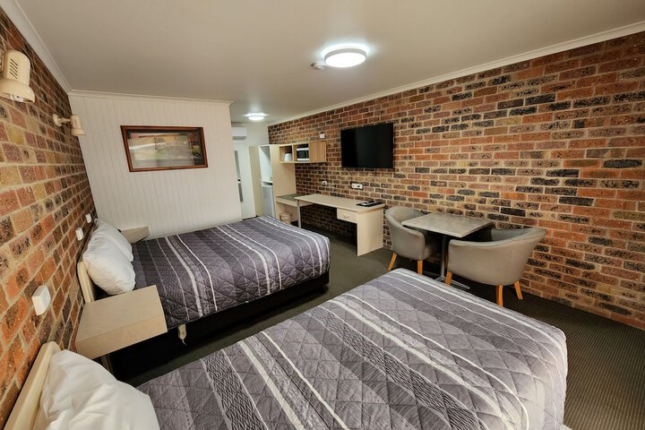 Room 18 of 52