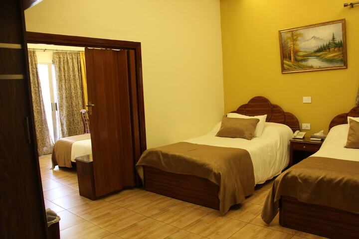 Room 36 of 119