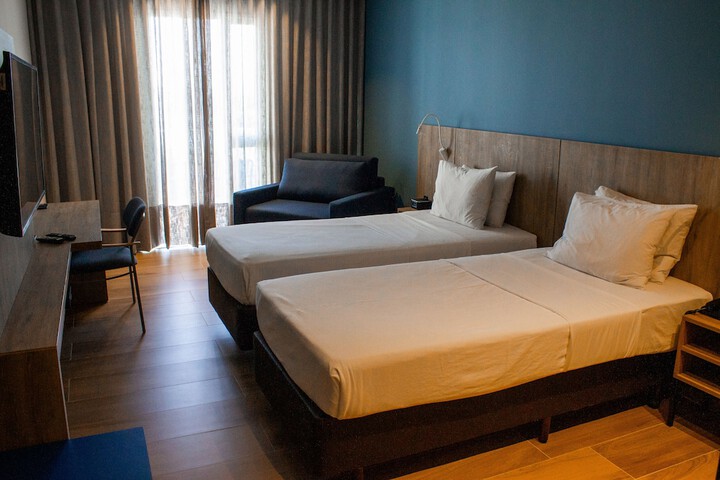 Room 22 of 64