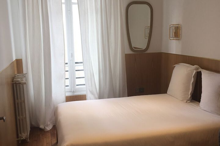 Room 3 of 29