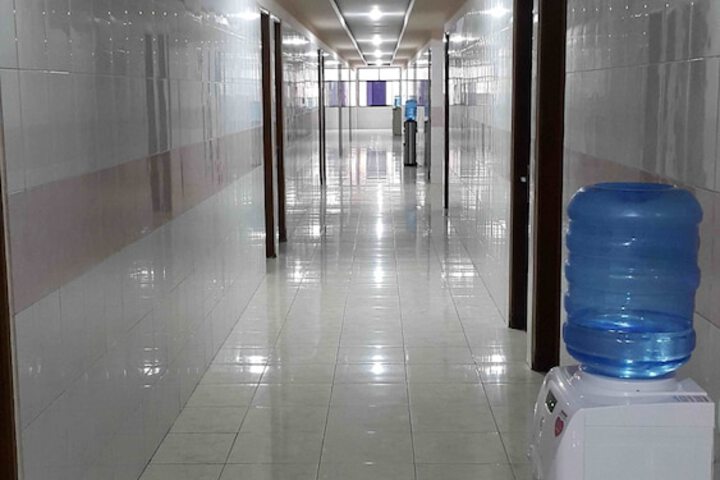 Ballroom/Hall 15 of 17