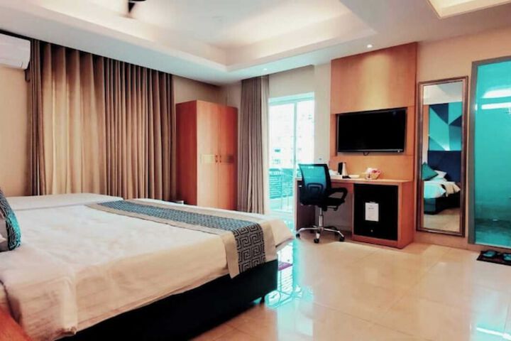 Room 13 of 75