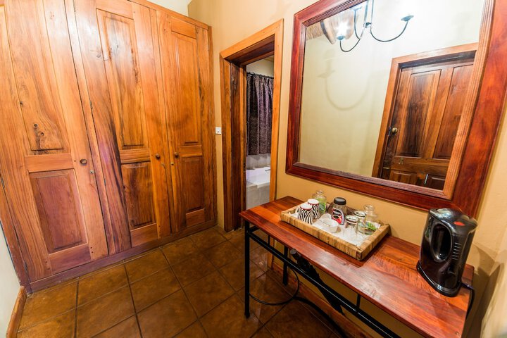 Room 21 of 66