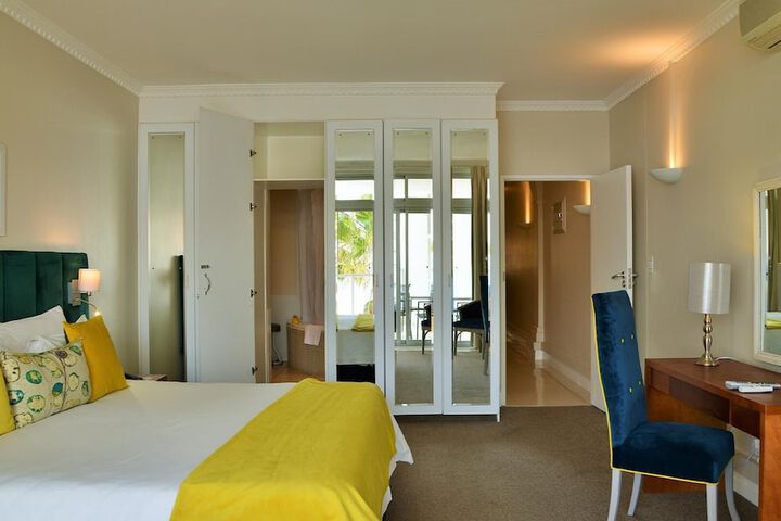 Room 41 of 370