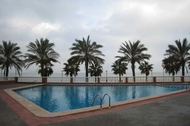 Hotel Pool