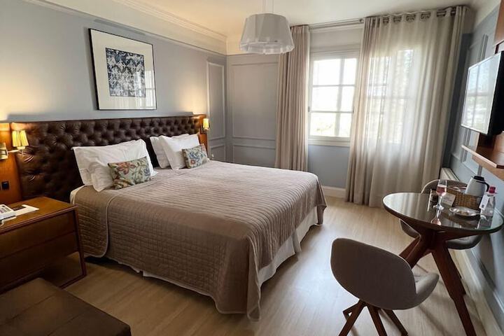Room 32 of 110