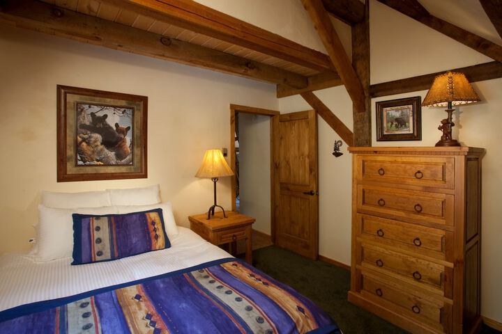 Room 13 of 31