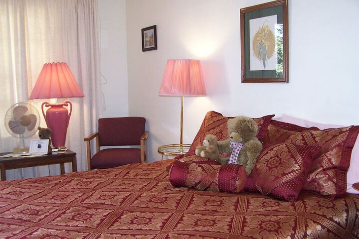 Room 13 of 90
