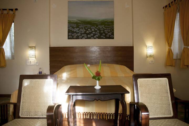 Room 2 of 63