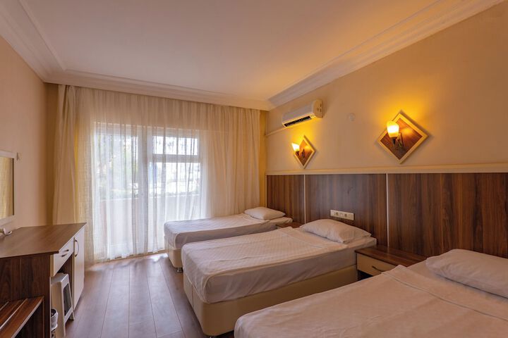 Room 28 of 209