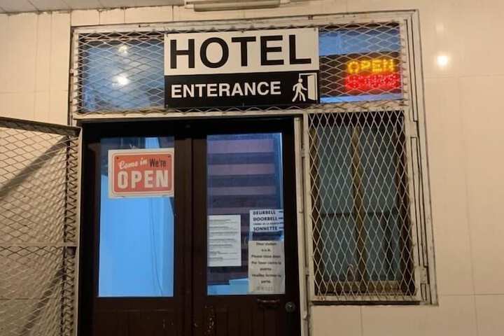 Hotel 33 of 41