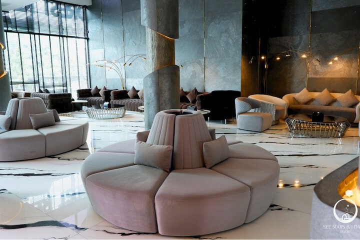 Hotel Interior 16 of 255