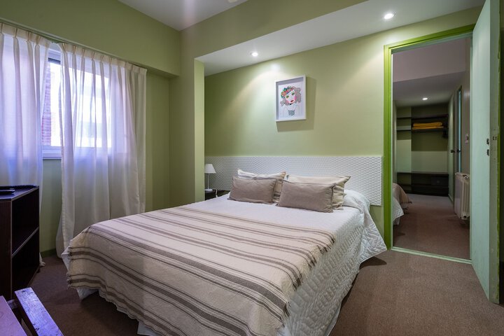 Room 4 of 22