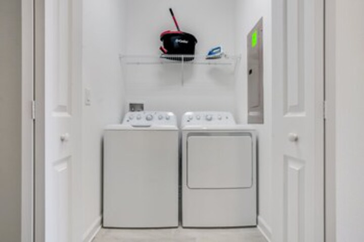 Laundry 13 of 52