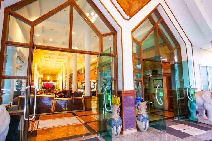 Hotel 56 of 58