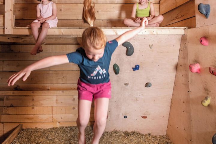 Childrens Activities 102 of 160