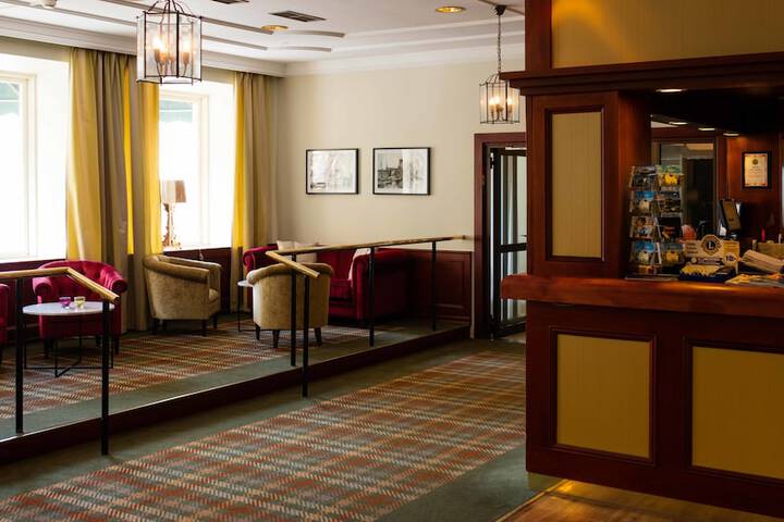 Guest Lobby