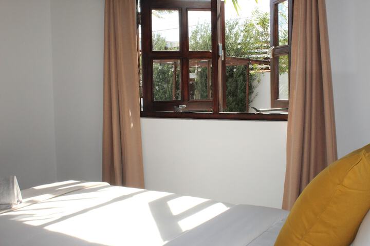 Room 14 of 141