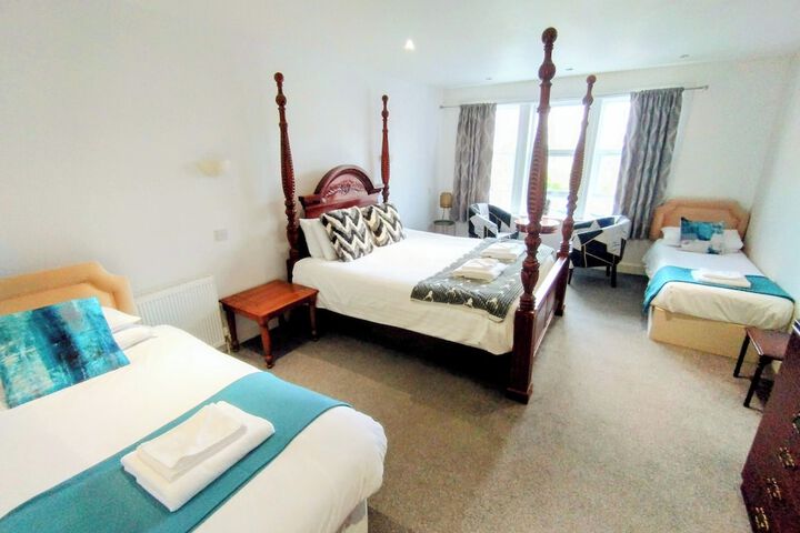 Room 34 of 61