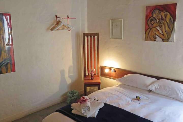 Room 13 of 46