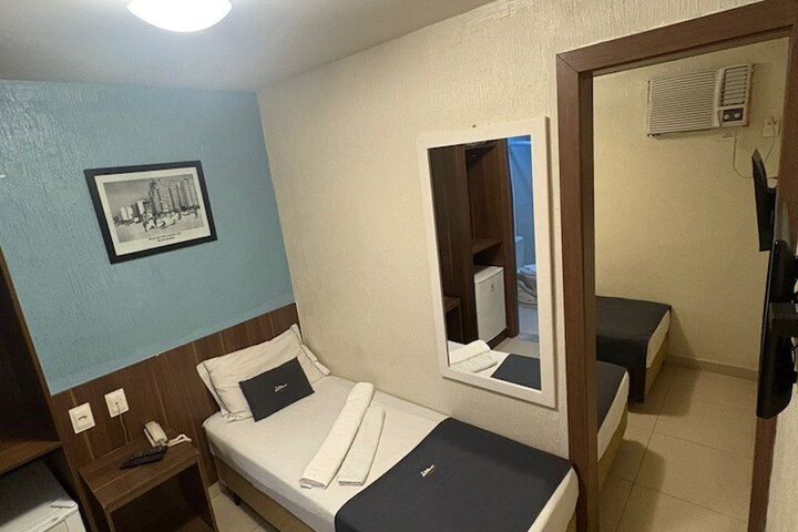 Room 18 of 46