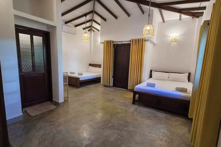 Room 5 of 72