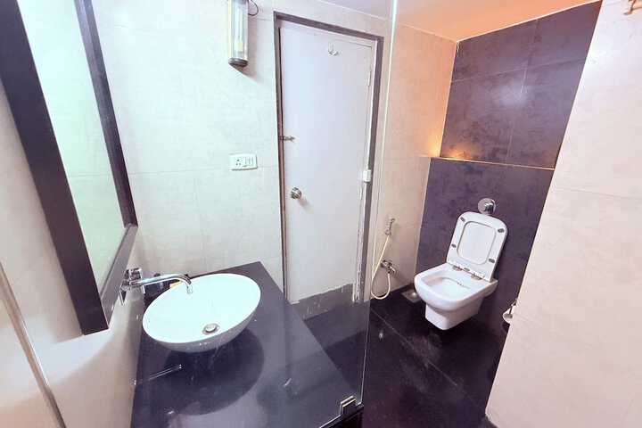 Room 34 of 55