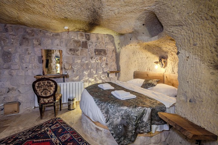 Room 44 of 66
