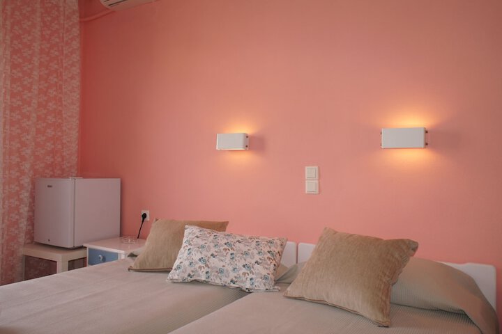 Room 20 of 49