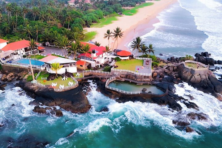 Scarlet White Resort
