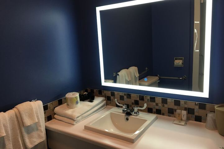Room 14 of 30