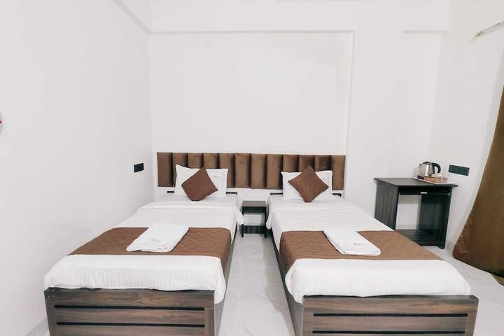 Room 8 of 26
